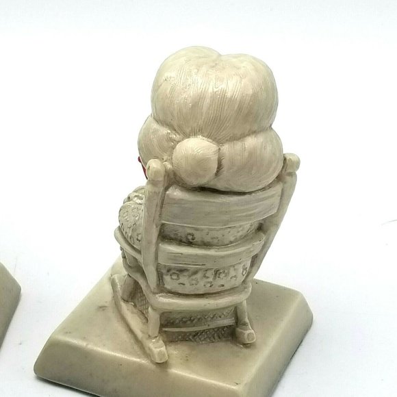 Vintage Wallace Berrie Grandma Grandpa Figurines - Picture 8 of 8